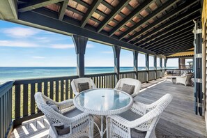 Outdoor dining - Lamberth Cottage - Gulf front, access to 4 community pools, fitness center, and tennis courts! (Rosemary Beach)