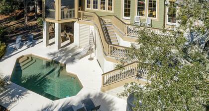 Private Pool +Lagoon Views and Secluded Setting