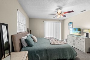 3 Schlafzimmer, Bügeleisen/Bügelbrett, Reisekinderbett, WLAN