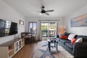 Smart TV - Comfortable, Modern Beach and Racquet Condo | Pool (Tybee Island)