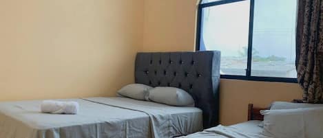 2 habitaciones, tabla de planchar con plancha y wifi gratis