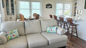 Fireplace - 3 Bed, 2 Bath, Canal House! (Supply)