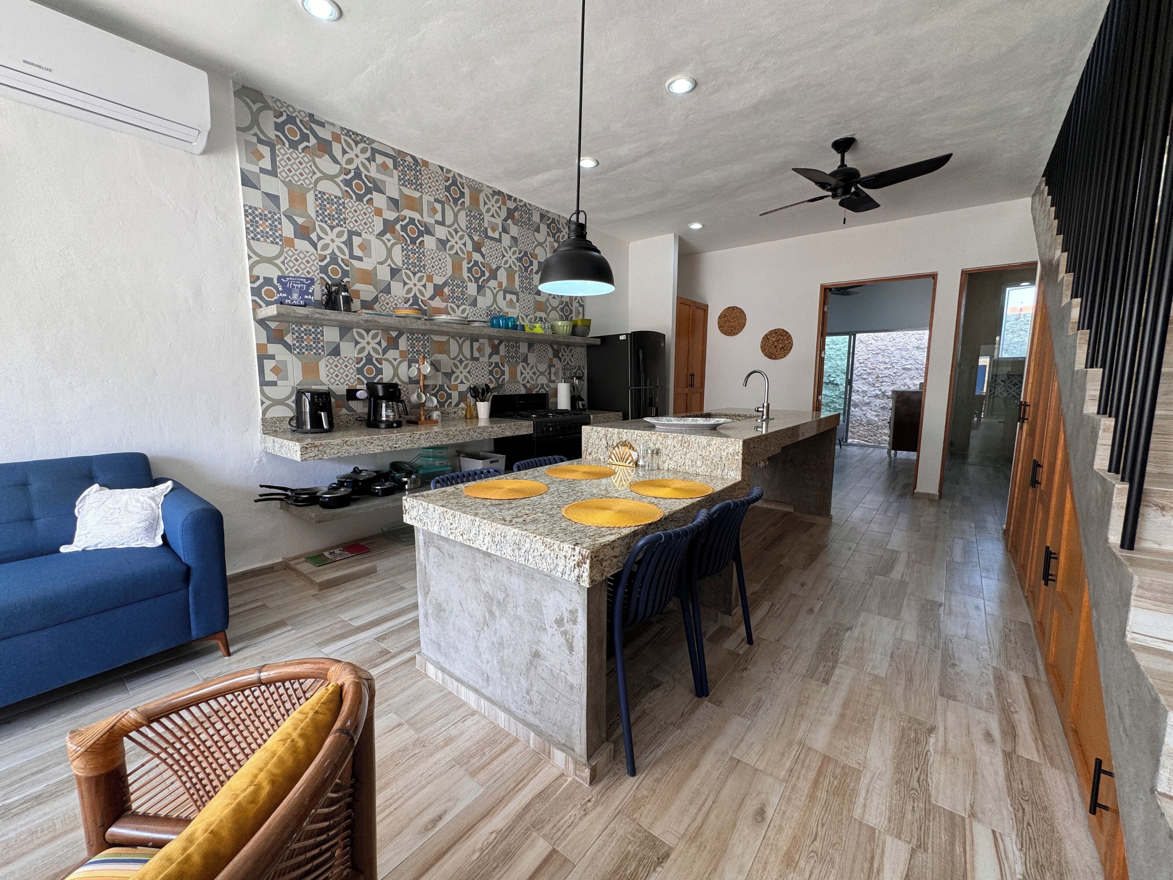 المنشأة من الداخل