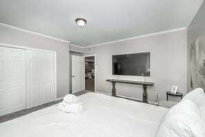 House, Multiple Beds, Patio, Garden View (The Bishops Manor)
