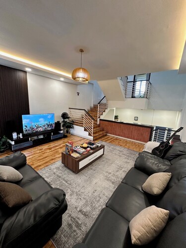 Relax & Chill 4BR Entire House Batam