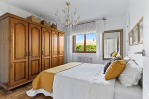 3 Schlafzimmer, Bügeleisen/Bügelbrett, Reisekinderbett, kostenloses WLAN