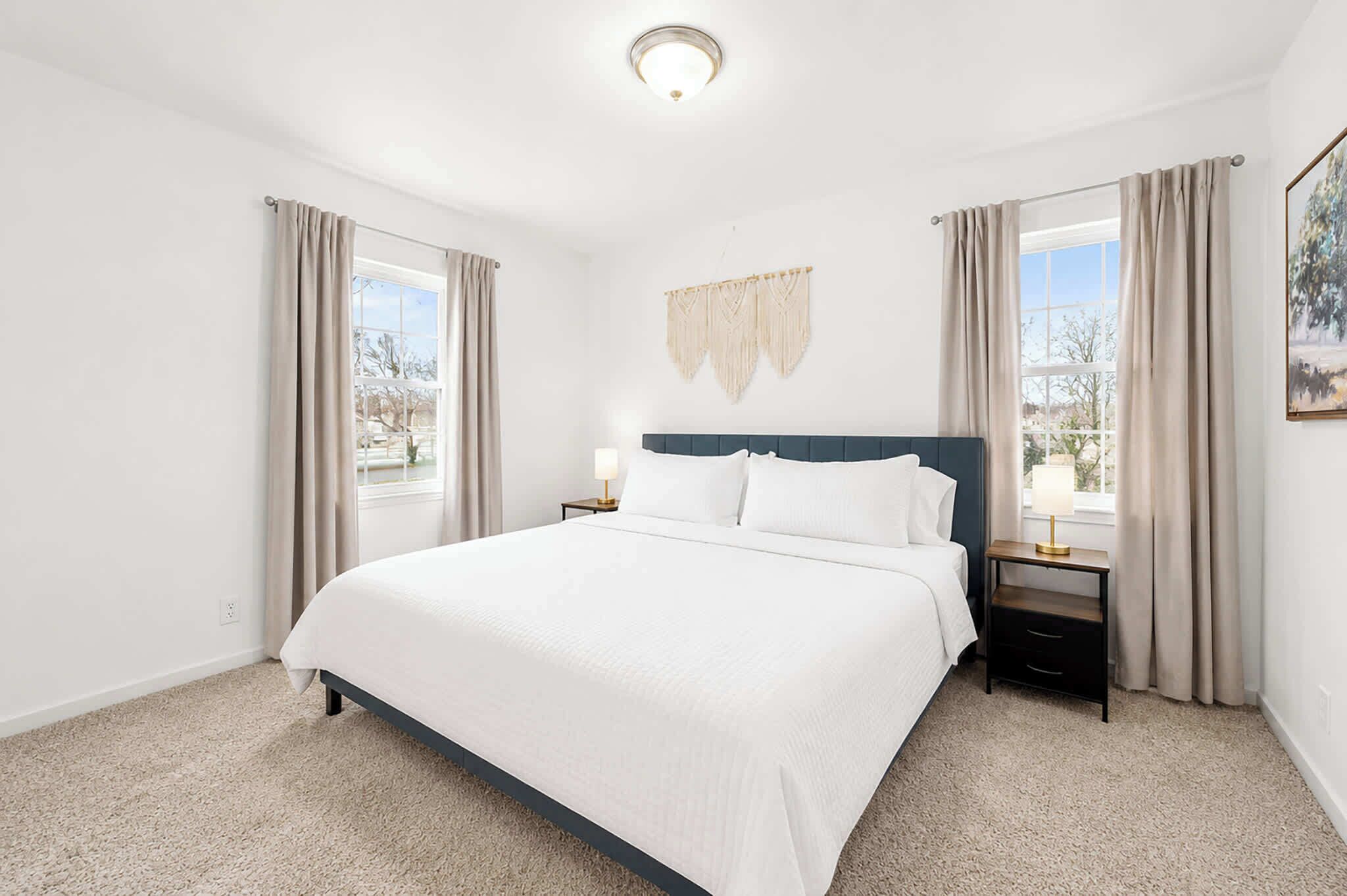 4 bedrooms, individually decorated, individually furnished, bed sheets
