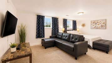 House, Multiple Beds, Patio, Garden View (The Gahanna Getaway) | Interior