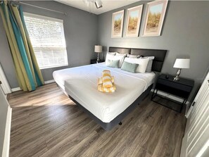 3 soverom, skrivebord, strykejern/-brett og wi-fi