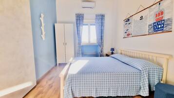 1 Schlafzimmer, Reisekinderbett, kostenloses WLAN, BettwÀsche