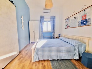 1 bedroom, travel crib, free WiFi, bed sheets - House of Fla Neptune (Nettuno)