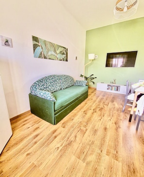 TV - House of Fla Neptune (Nettuno)