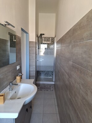 Haartrockner, Handtücher