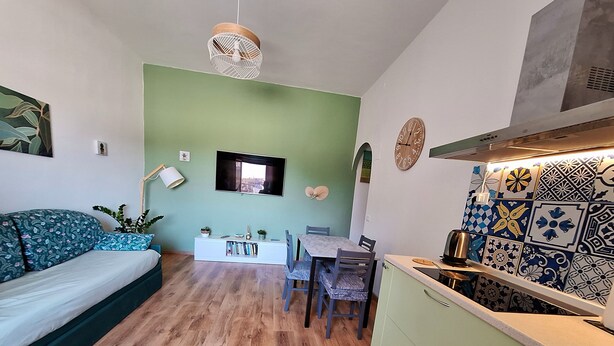 TV - House of Fla Neptune (Nettuno)
