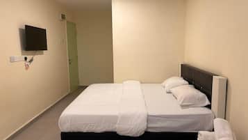 Deluxe Double Room | Iron/ironing board, free WiFi, bed sheets