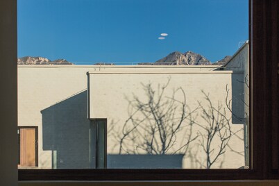 The Long Circle House