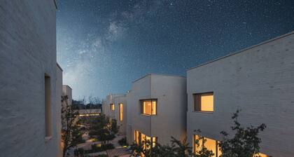 The Long Circle House