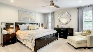 6 bedrooms, desk, travel crib, free WiFi