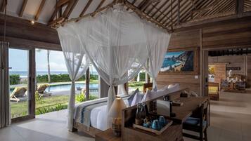 Beach Front Signature President Three Bedroom Pool Villa | Seprai premium, brankas, setrika/meja setrika, dan Wi-Fi gratis