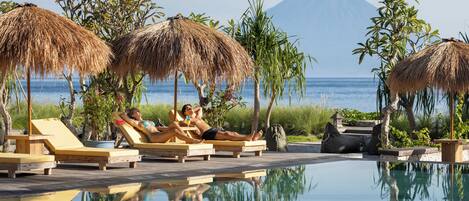 Beach/ocean view