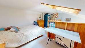 2 slaapkamers, een strijkplank/strijkijzer, wifi (toeslag)