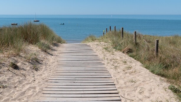 Beach - Le Lagon Bleu (Bretignolles-sur-Mer)