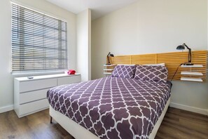 2 makuuhuonetta, silitysrauta/-lauta, vauvan matkasänky, Wi-Fi