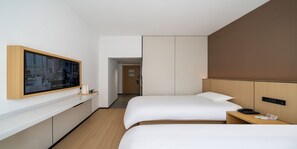 Basic Twin Room | Blackout drapes, iron/ironing board, free WiFi - Baolong Homelike Hotel Zhongshan Branch (Shanghai)