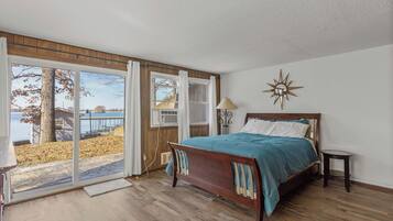 4 bedrooms, free WiFi, bed sheets