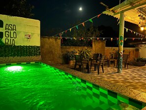 Utomhuspool
