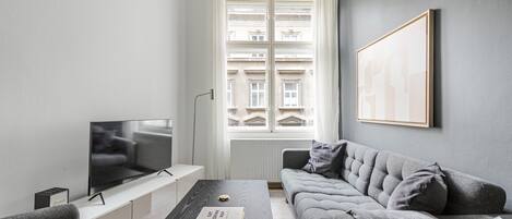 Fernseher, Stereoanlage