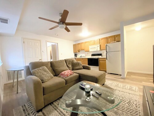 Chic 1-bedroom apartment with AC, WiFi in vibrant Wilmington with Laundry