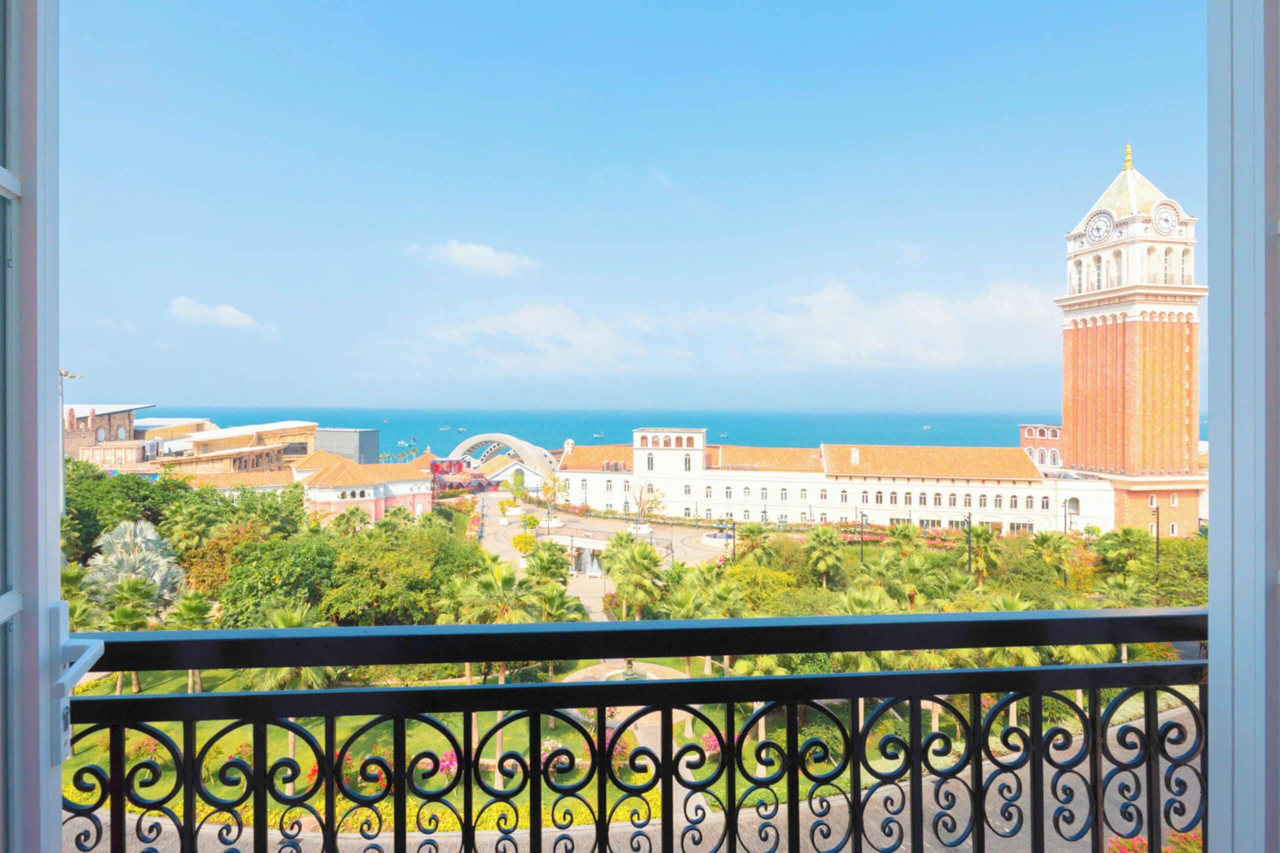 Premium bedding, memory-foam beds, in-room safe, desk