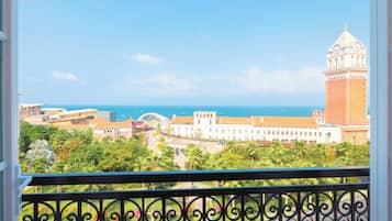 Premium bedding, memory-foam beds, in-room safe, desk