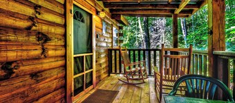 Nature's Landing Cabin at Panther Creek