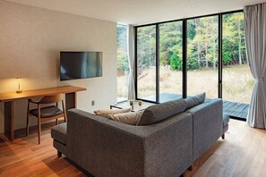 City Studio, 2 Double Beds, Pets Not Allowed | 1 bedroom, desk, free WiFi - Village X KAWAGUCHIKO (Fujikawaguchiko)