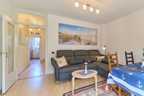 Télévision, chaîne hi-fi