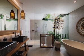 Villa, 4 Bedrooms, Garden View | 4 bedrooms, in-room safe, desk, laptop workspace