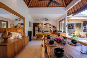 Dining room - Villa Pacha Seminyak (Seminyak)