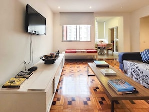 3 chambres, fer et planche à repasser, Wi-Fi, draps fournis
