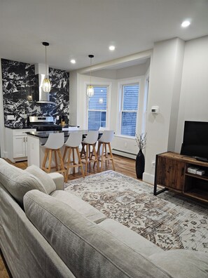 Interior - Stylish & Cozy Boston Retreat Near Train Station, Parks & Cafés (Boston)