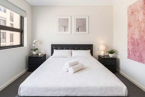 アイロン / アイロン台、WiFi (無料)