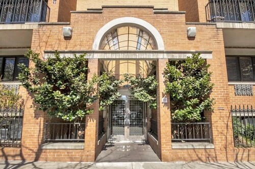 Cozy Condo Studio in charming Astoria with AC, 1 GB WiFi