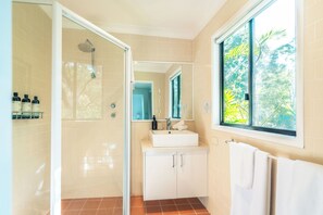 Studio, Lake View, Poolside | Bathroom | Shower, hair dryer, bathrobes, towels - Sensom Boutique Bed and Breakfast (Sapphire Beach)