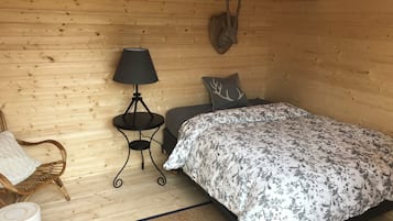 3 bedrooms, bed sheets