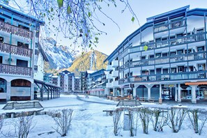 Exterior - Studio Aiguille du midi, Chamonix, France (Chamonix)