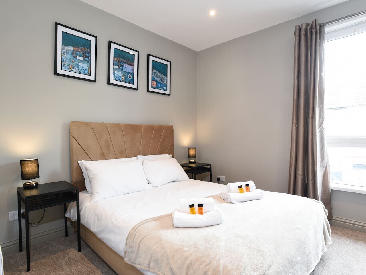 3 bedrooms, desk, iron/ironing board, WiFi