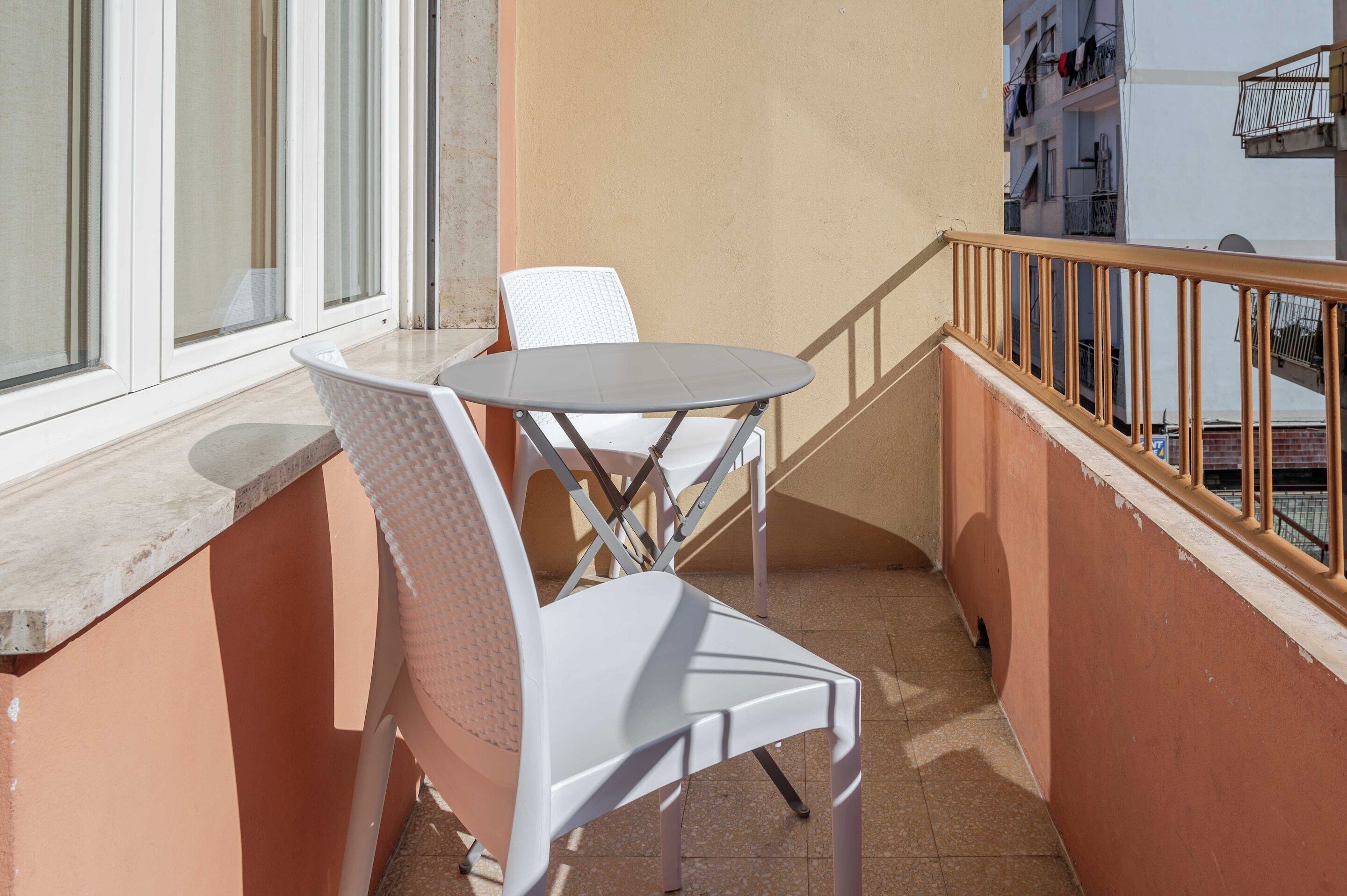 Apartamento | Restaurante al aire libre