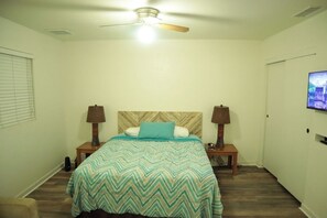 1 bedroom, iron/ironing board, WiFi, bed sheets