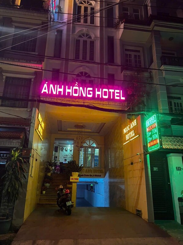 Front of property - Anh Hong Hotel Tan Binh - BAY LUXURY (Ho Chi Minh City)